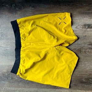 Ten Thousand 7” Interval Short - Sz L